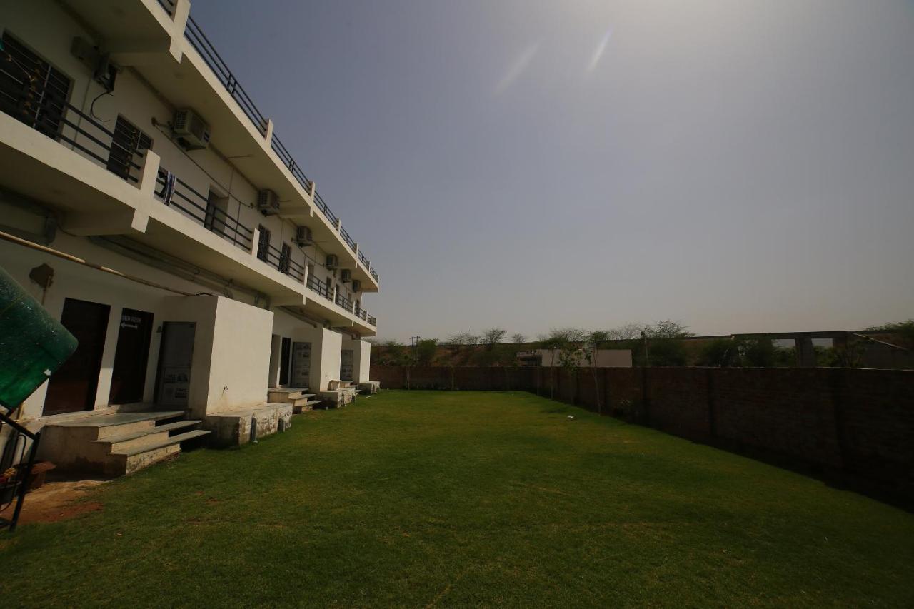 Oyo 37077 Hotel Rawat Ajmer Exterior foto